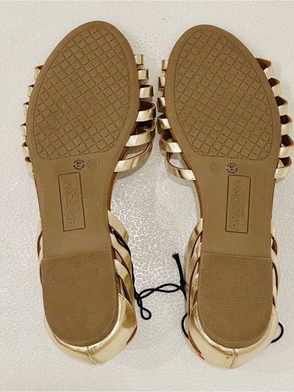 🔥Arizona Jean Company Women's Gold Woven Open-Toe Sandals🌻 - Picture 6 of 8